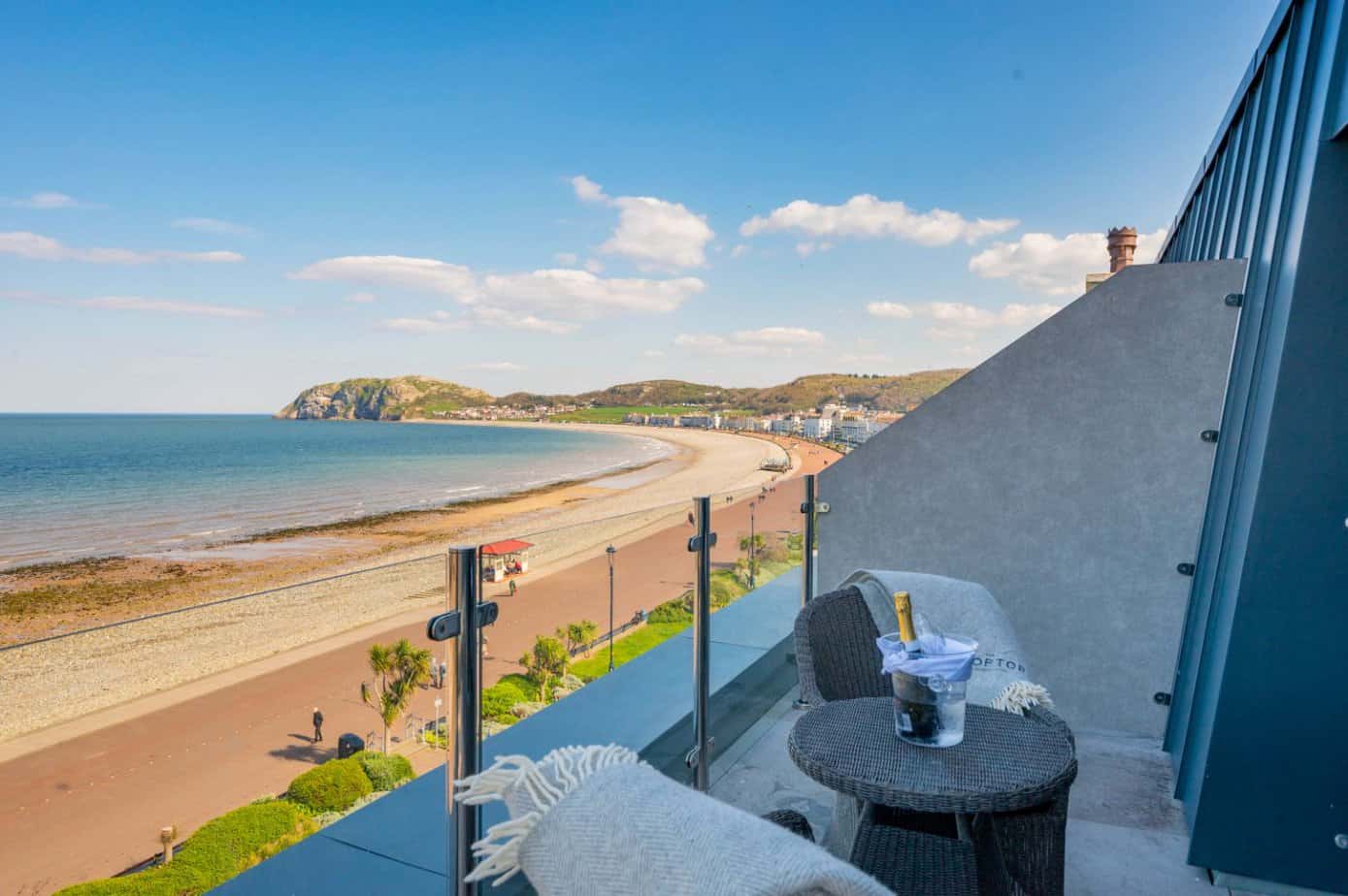 hotels with sea view and balcony UK